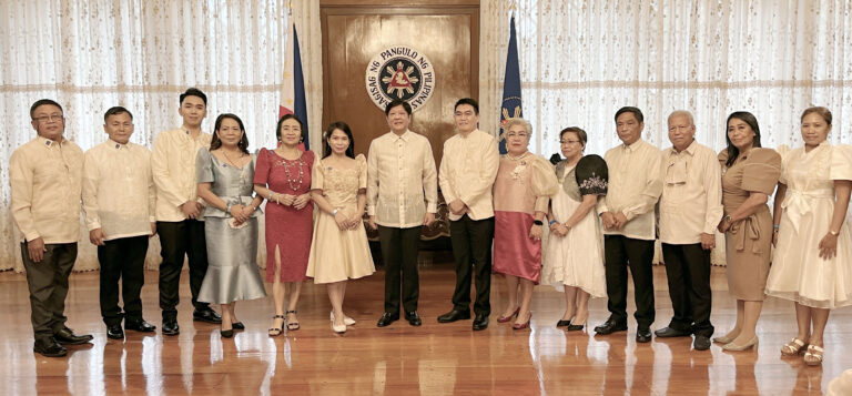 MARCOS ADMINISTERS INDUCTION OF NEW PAPI NATIONAL OFFICERS