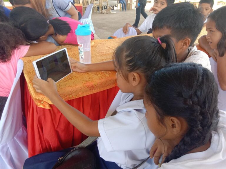 DOST, LGU Maramag to improve STEM learning in IP school through interactive courseware