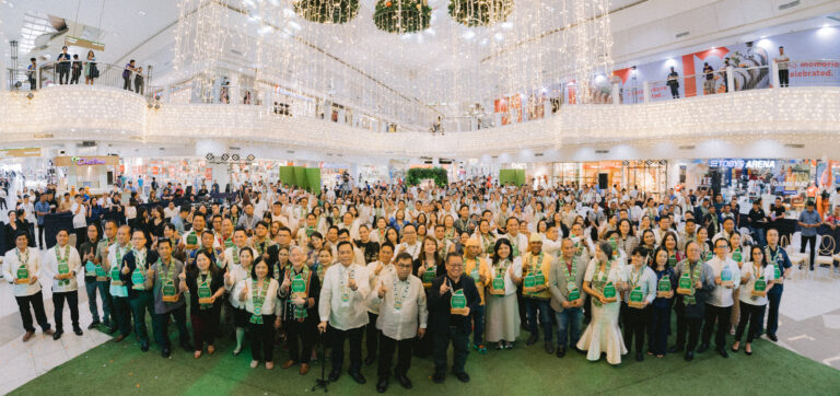 DOST achieves world record for most people planting bamboo simultaneously