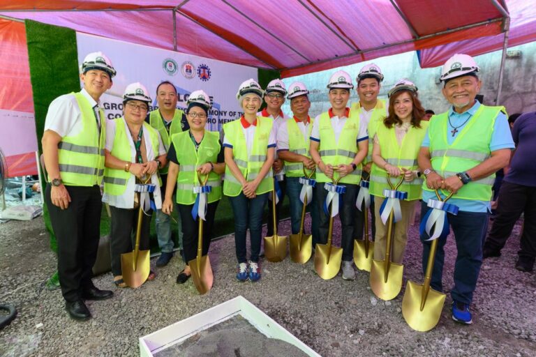 Manila to open largest pharmacy warehouse