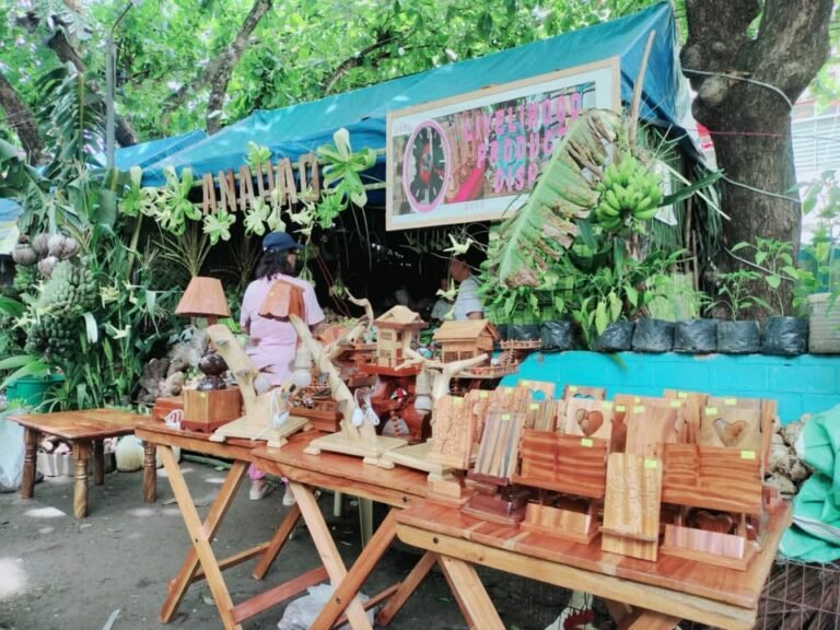 BJMP Odiongan Showcases Arts and Handmade Products of PDLs at Agri-Trade Fair